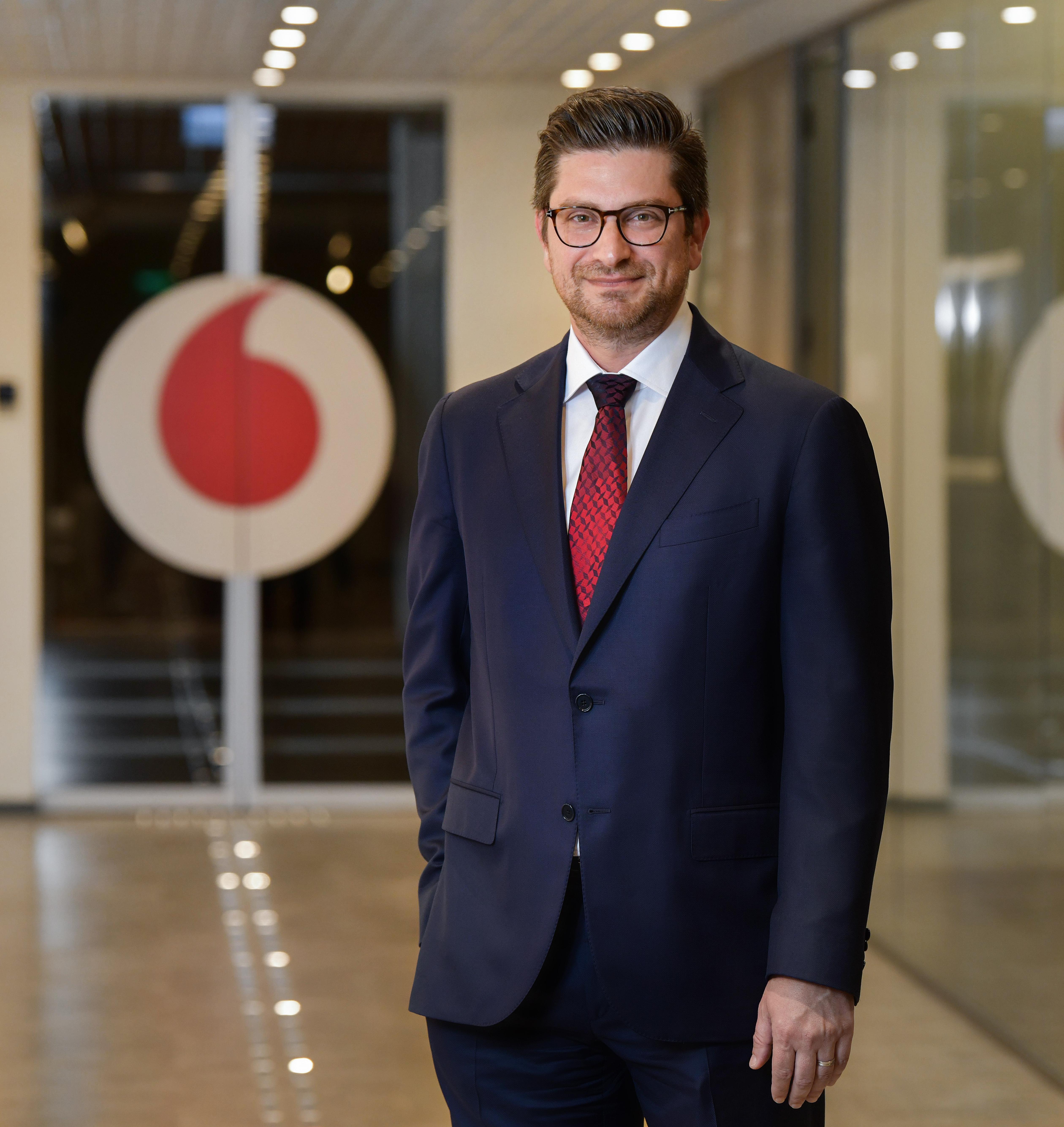 Artan Veri ve Bağlantı İhtiyacına Vodafone’dan Yeni Anten Teknolojisi