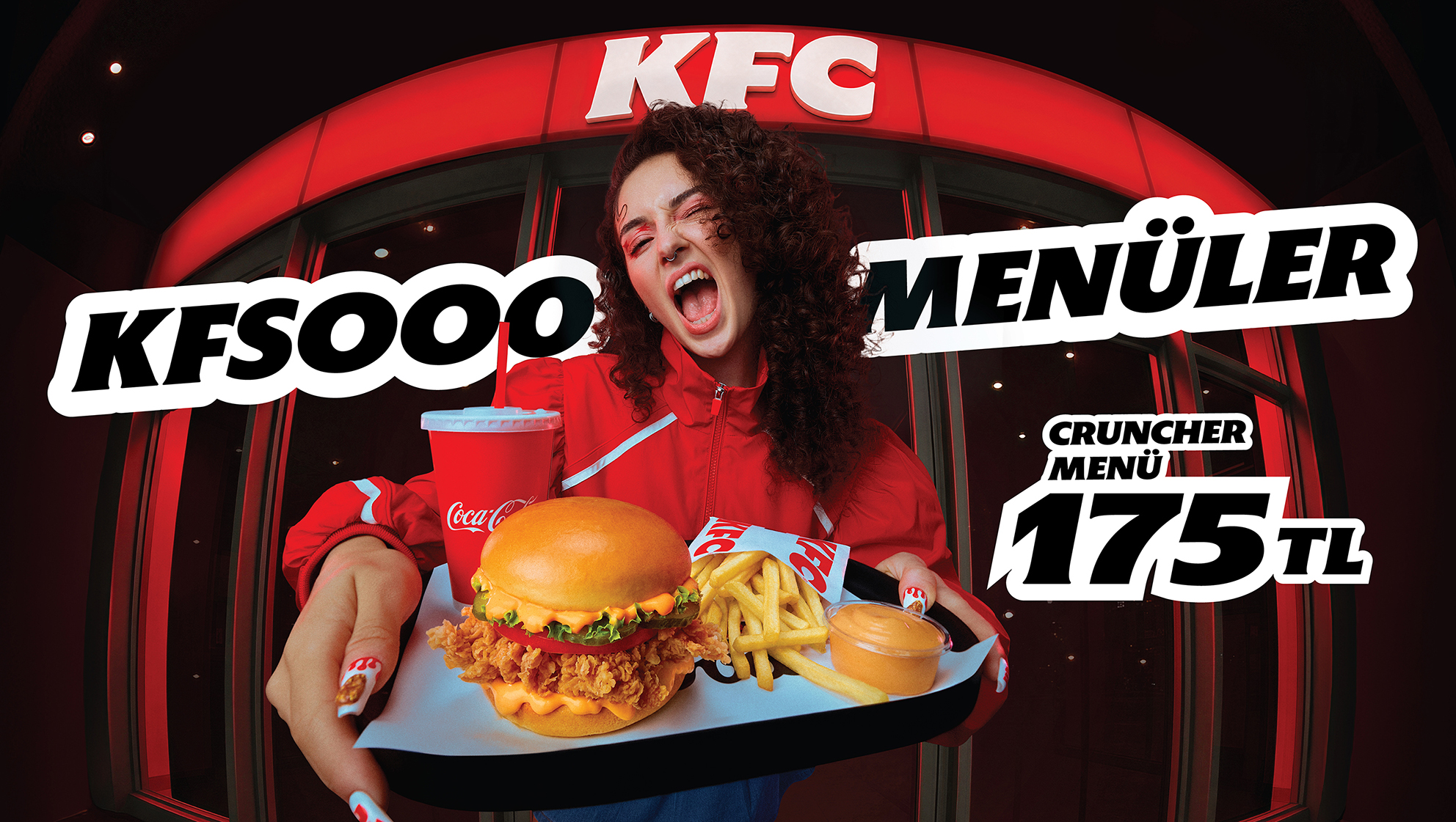 KFC’ye Herkes Kendi Tarzıyla Giriyor, KFSOOO Yiyor