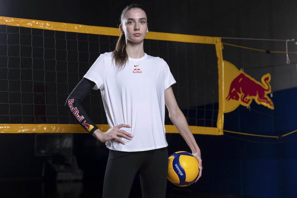 Milli Voleybolcu Dilay Özdemir Red Bull Sporcusu Oldu